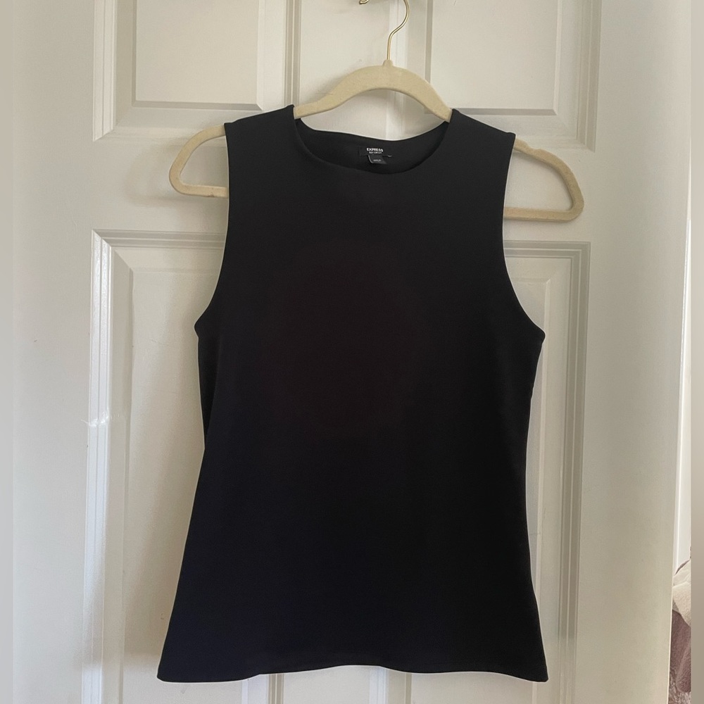 Express Body Contour Sleeveless Top